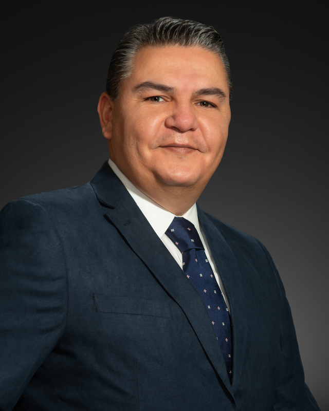 Miguel Ramirez, M.D., Celltex Cirujano ortopédico
